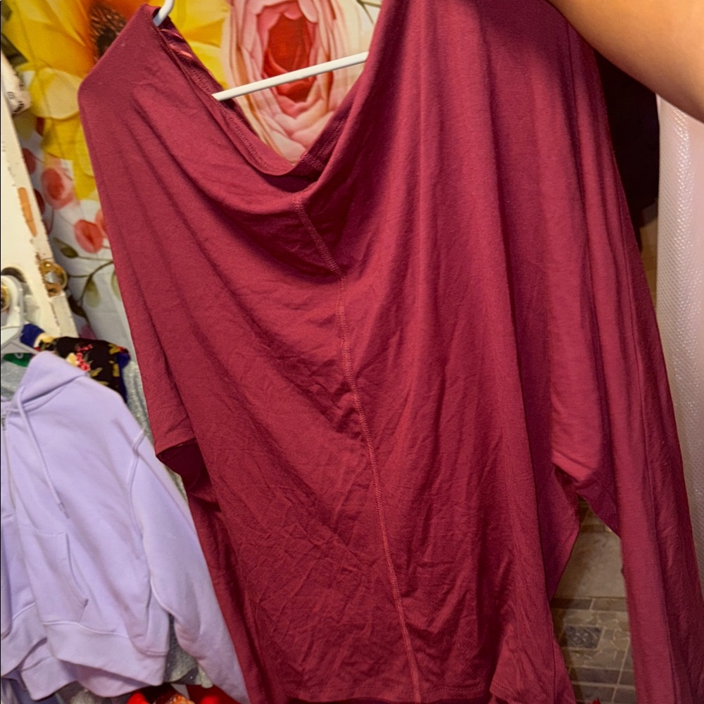 Wet Seal Maroon Long Sleeve Draped Neck Top - Picture 4 of 6
